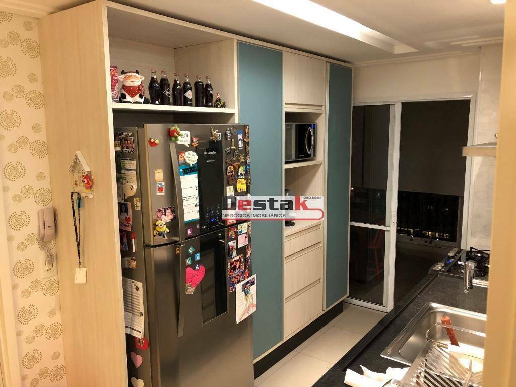 Apartamento à venda com 3 quartos, 147m² - Foto 2