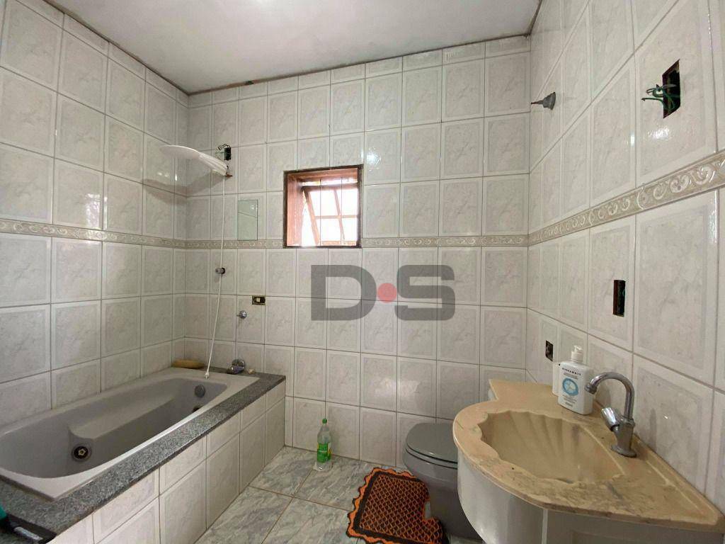 Chácara à venda com 4 quartos, 270m² - Foto 9