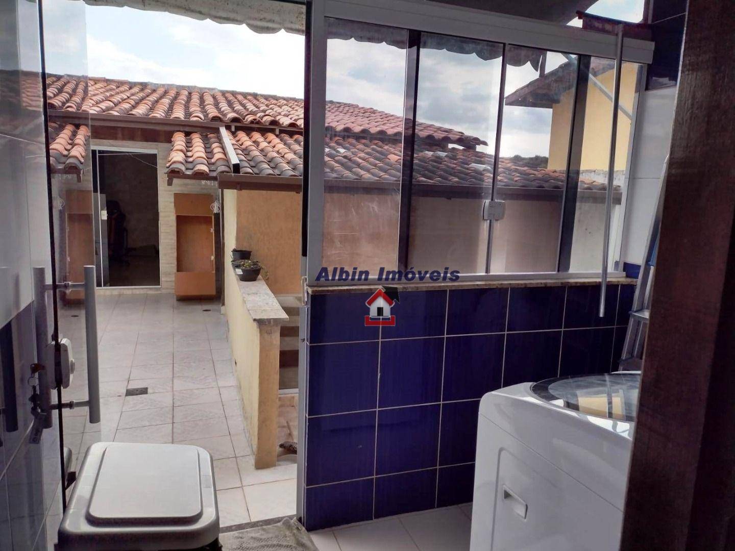 Casa à venda com 3 quartos, 350m² - Foto 2