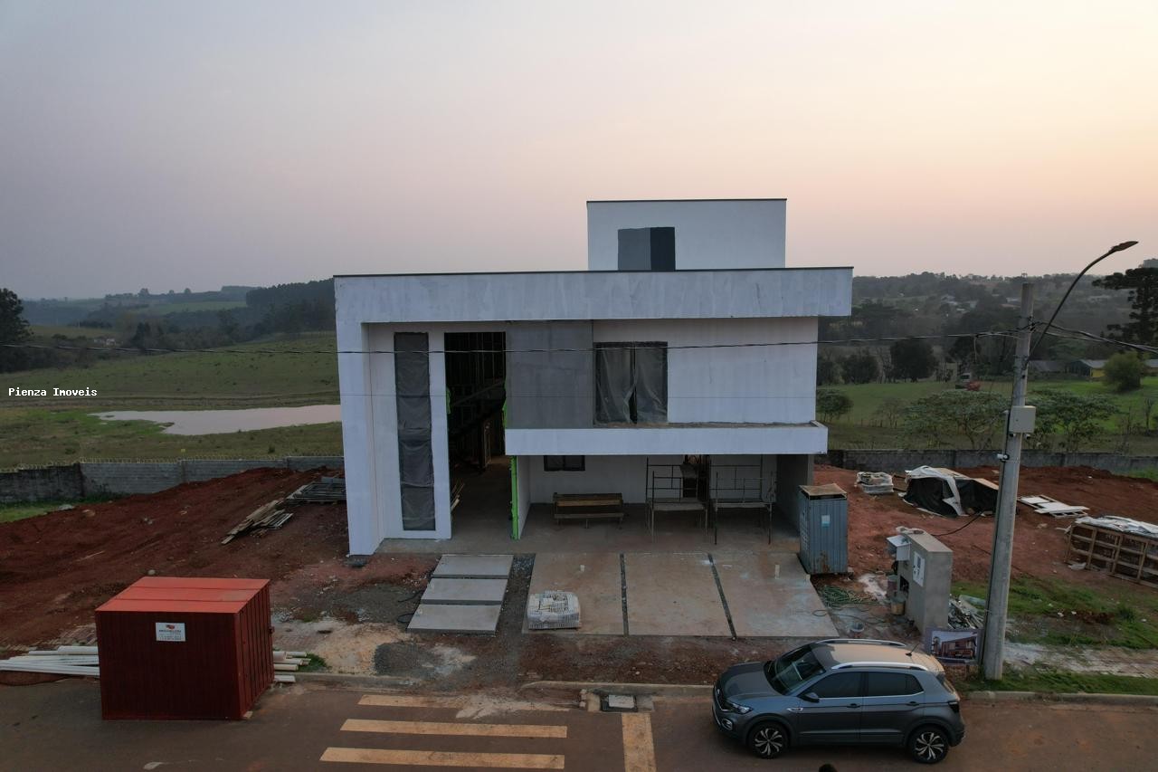 Casa à venda com 3 quartos, 316m² - Foto 30