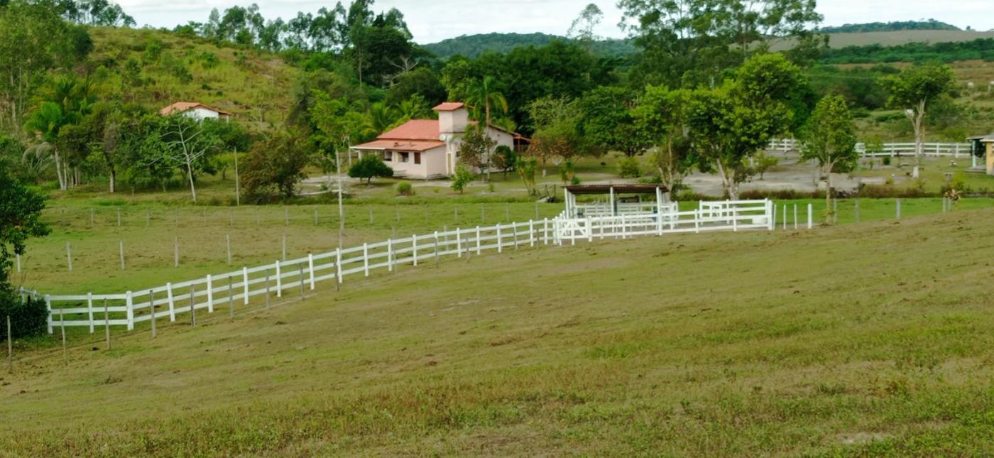 Fazenda à venda com 3 quartos, 80000m² - Foto 1