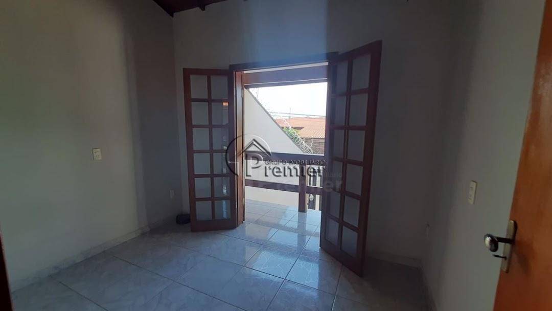 Casa à venda com 3 quartos, 236m² - Foto 13