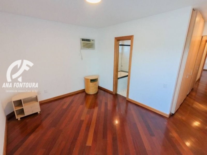 Apartamento à venda com 3 quartos, 159m² - Foto 19