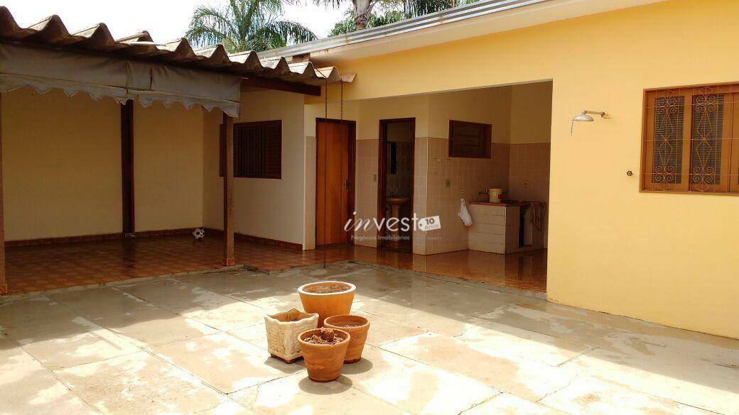 Casa à venda com 3 quartos, 320m² - Foto 29