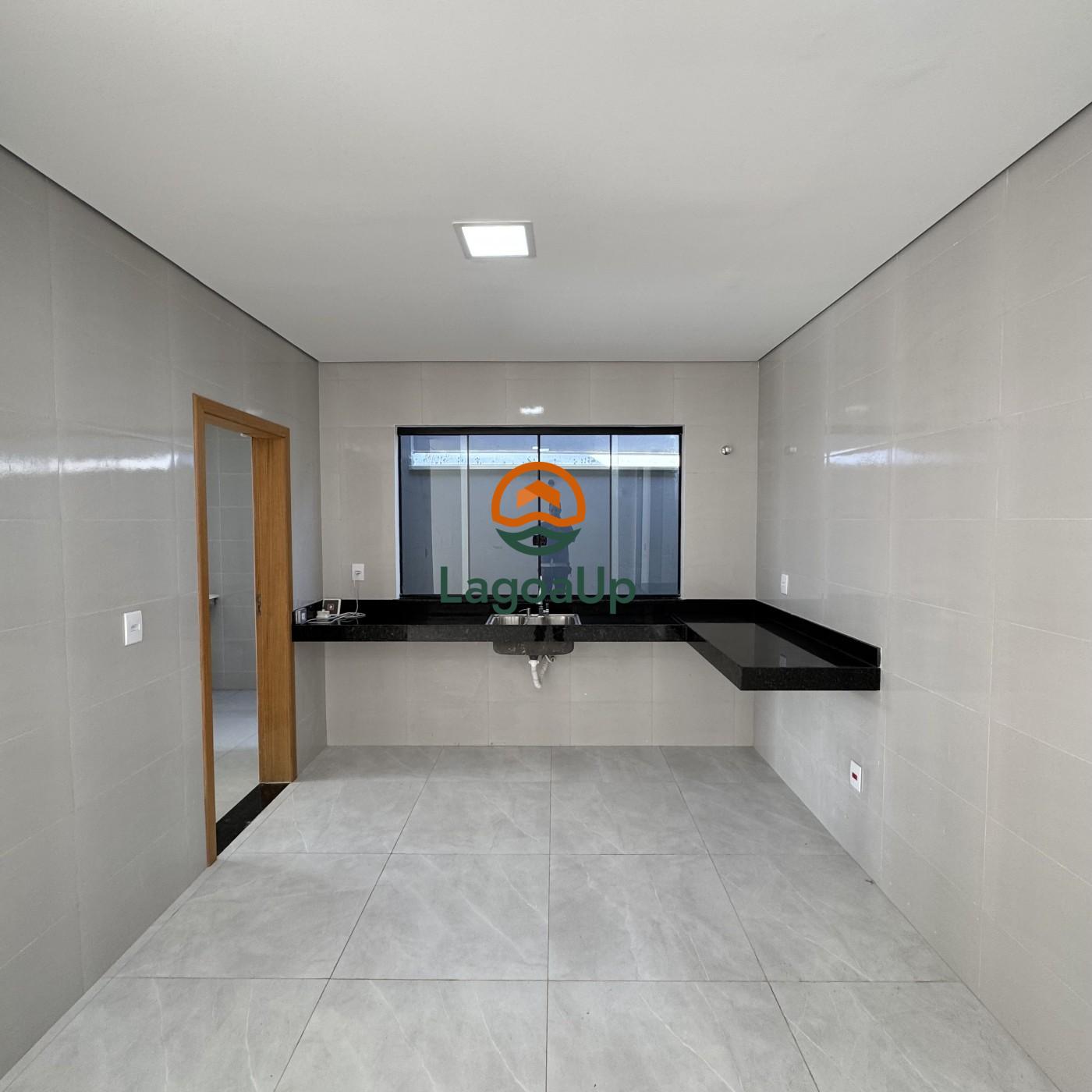 Casa à venda com 3 quartos, 138m² - Foto 4