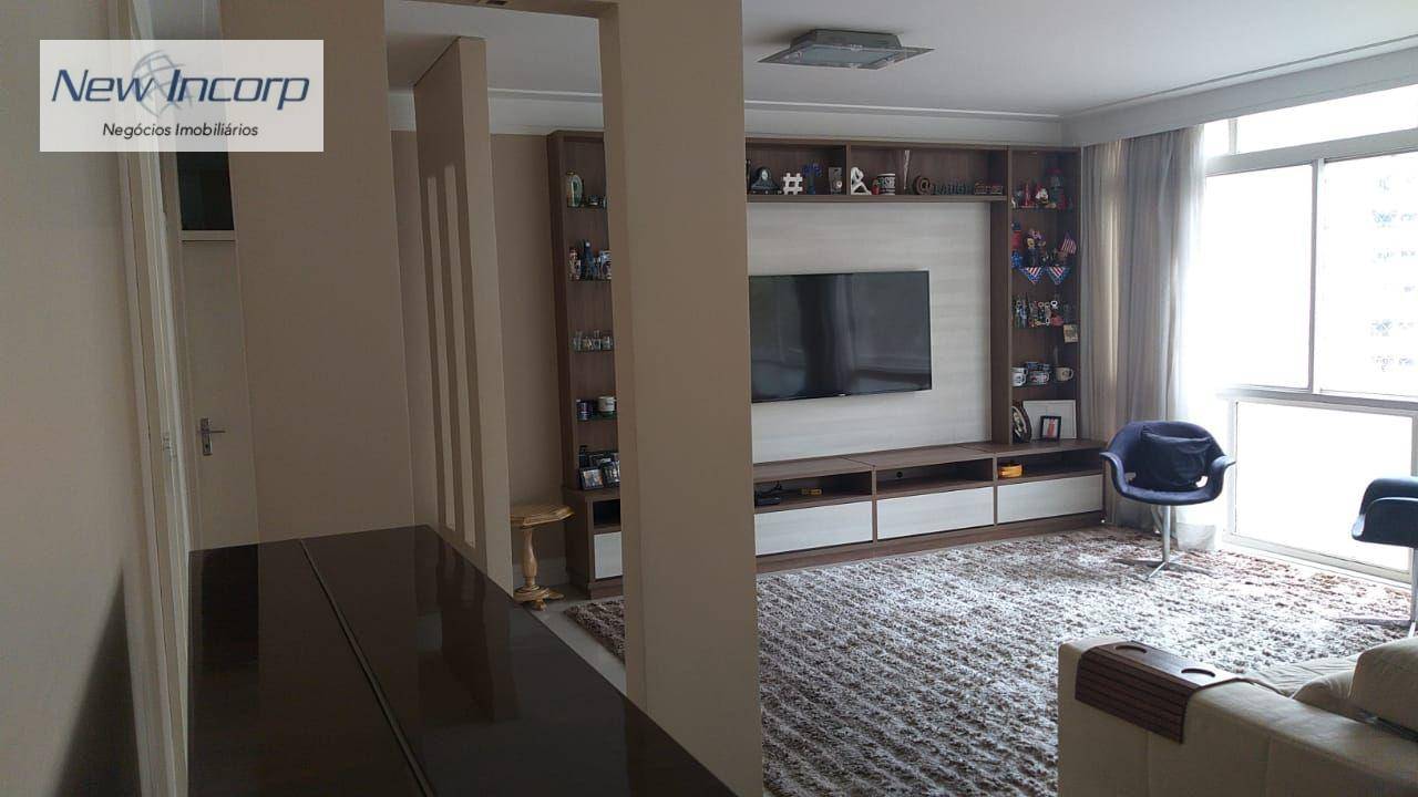 Apartamento à venda com 4 quartos, 238m² - Foto 2