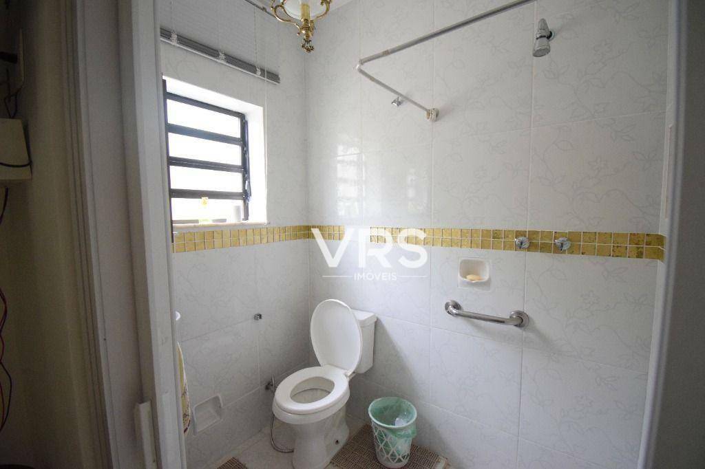 Casa à venda com 4 quartos, 266m² - Foto 37