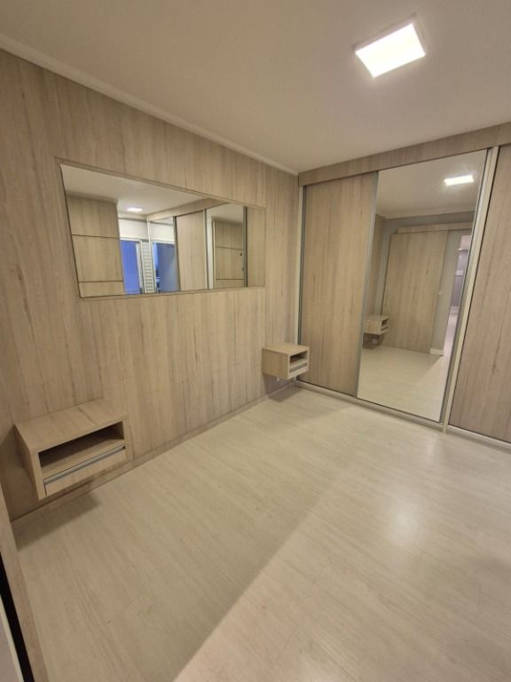 Apartamento à venda com 2 quartos, 63m² - Foto 11