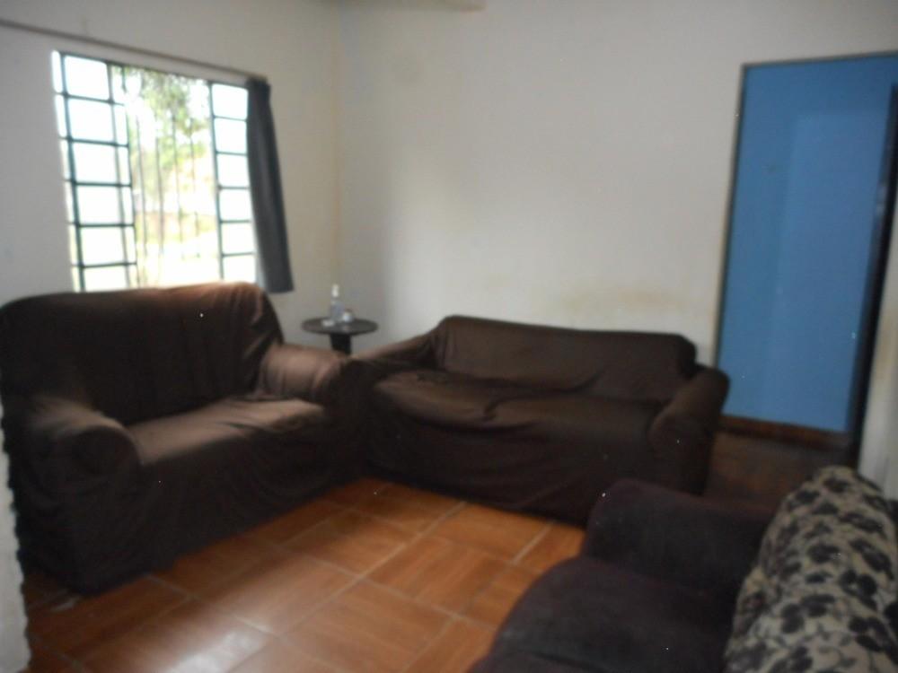 Chácara à venda com 3 quartos, 1400m² - Foto 2