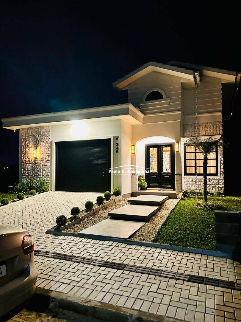 Casa à venda com 3 quartos, 120m² - Foto 1