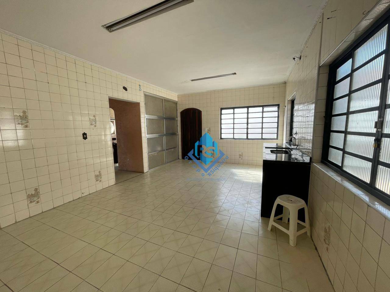 Sobrado à venda com 6 quartos, 384m² - Foto 19