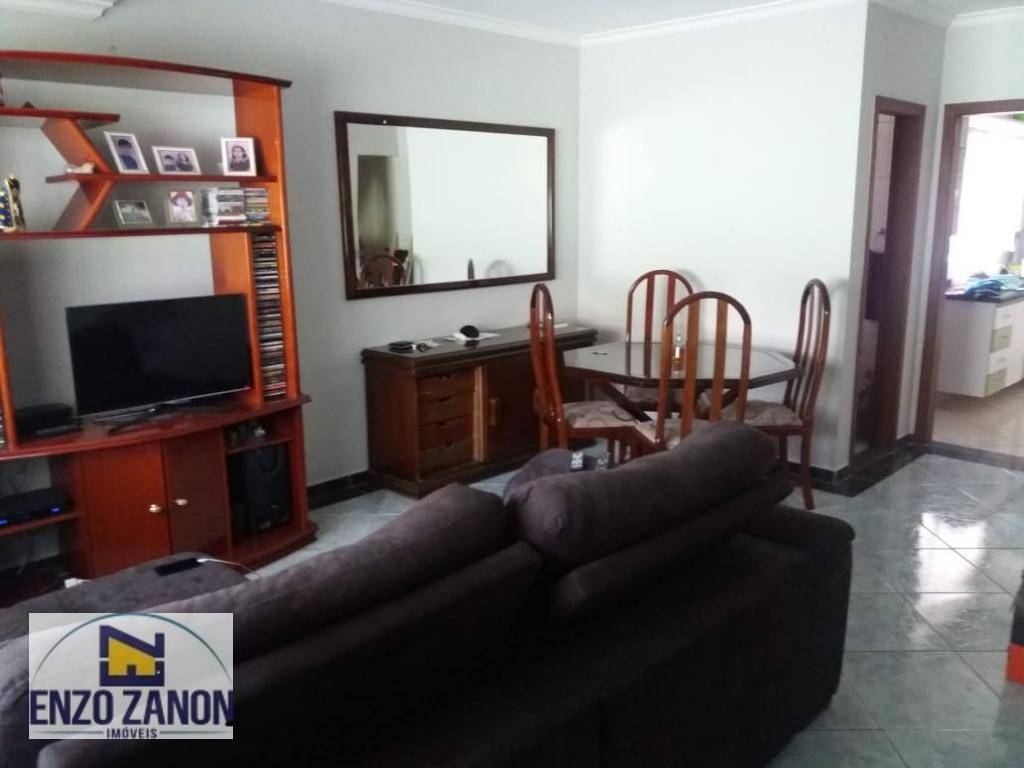 Sobrado à venda com 3 quartos, 110m² - Foto 1