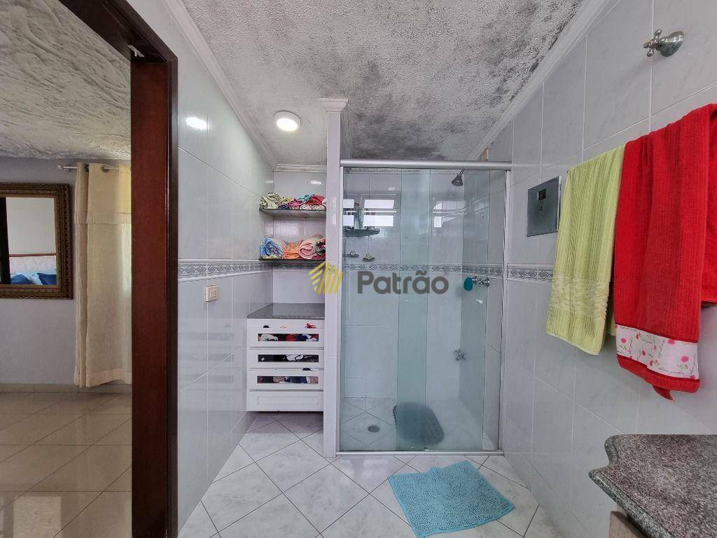 Sobrado à venda com 4 quartos, 388m² - Foto 39