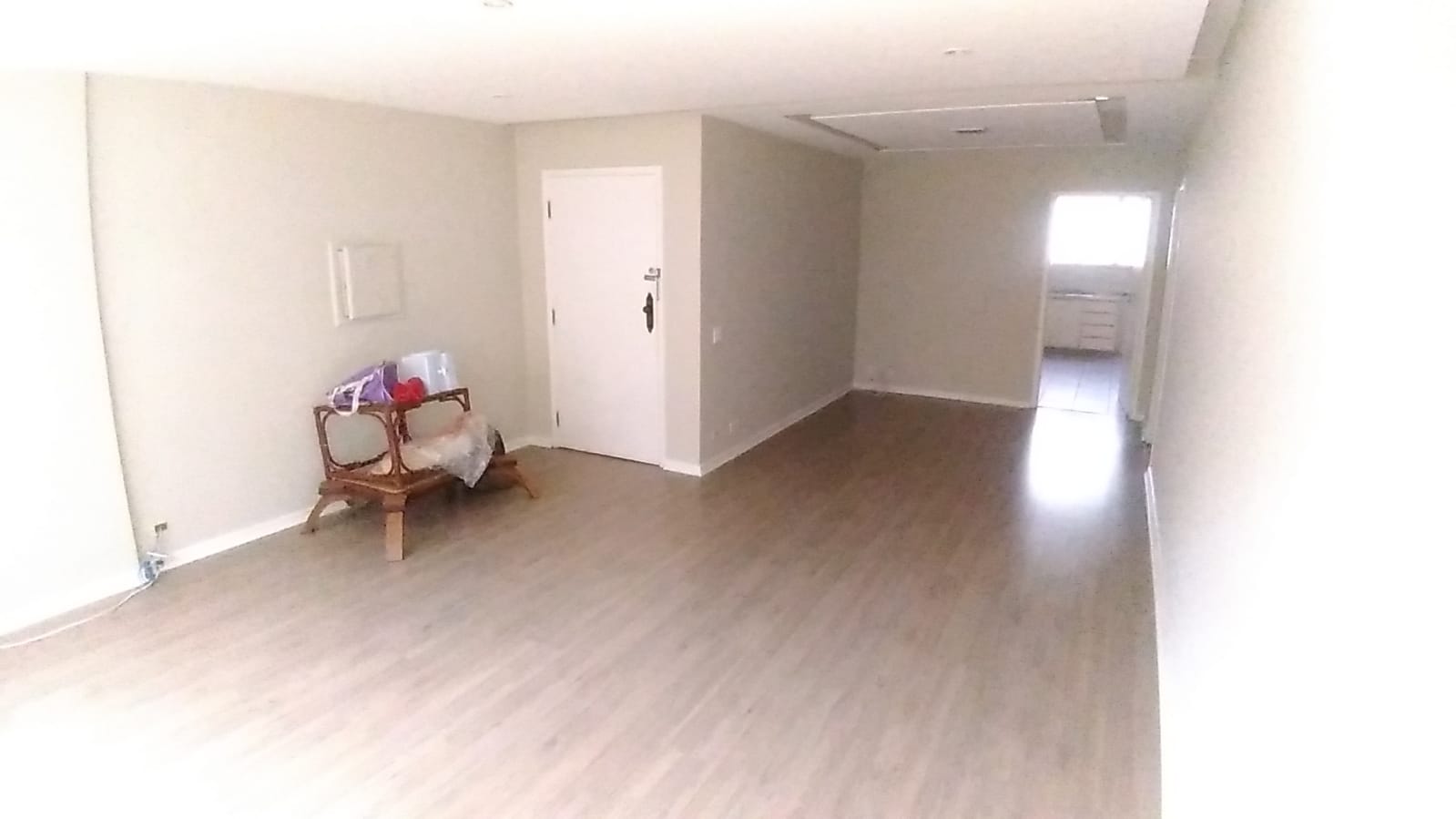 Apartamento à venda com 3 quartos, 113m² - Foto 1