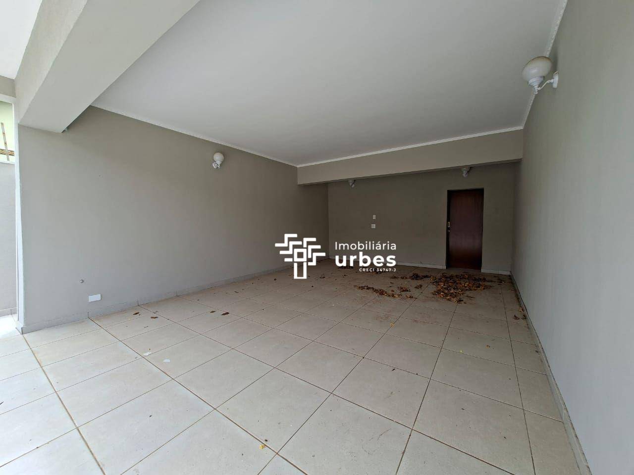 Casa, 4 quartos, 342 m² - Foto 3
