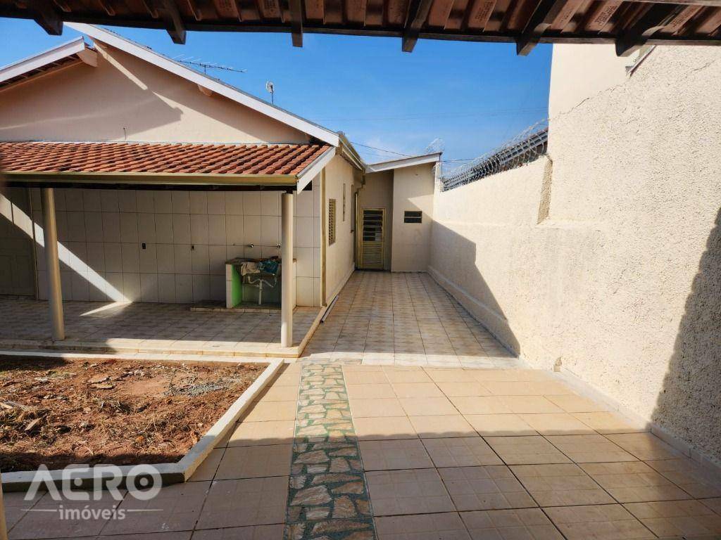 Casa à venda com 3 quartos, 196m² - Foto 14