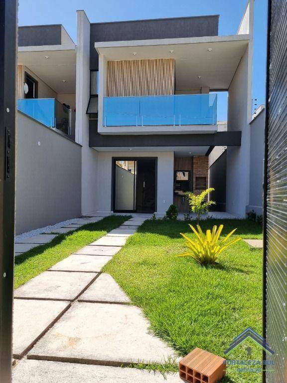 Casa à venda com 4 quartos, 154m² - Foto 1