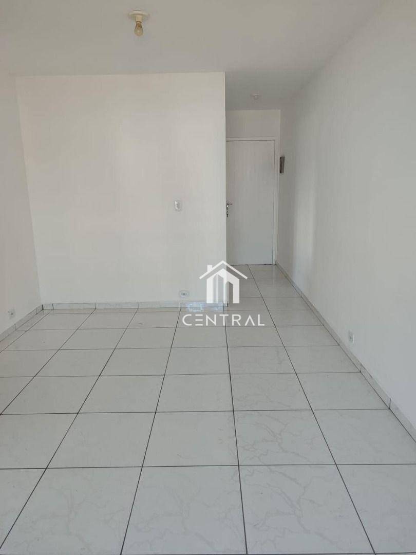 Apartamento à venda com 2 quartos, 62m² - Foto 2