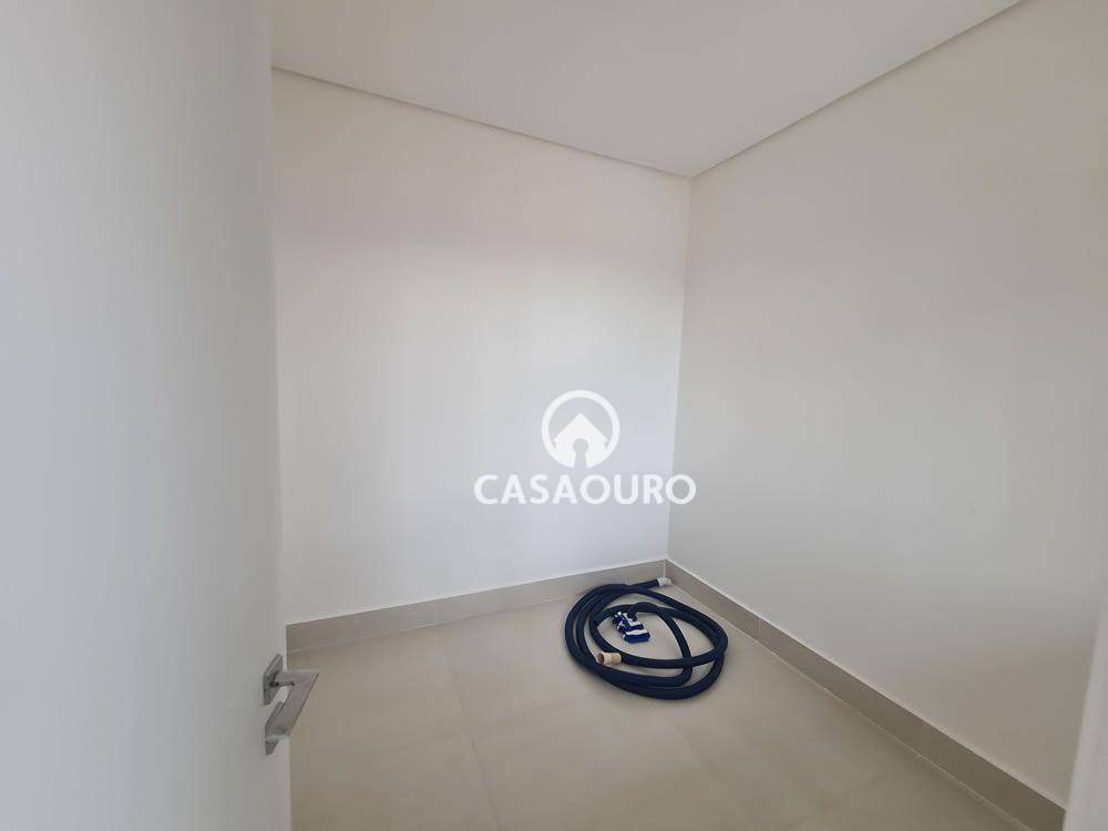 Casa de Condomínio à venda com 4 quartos, 247m² - Foto 32