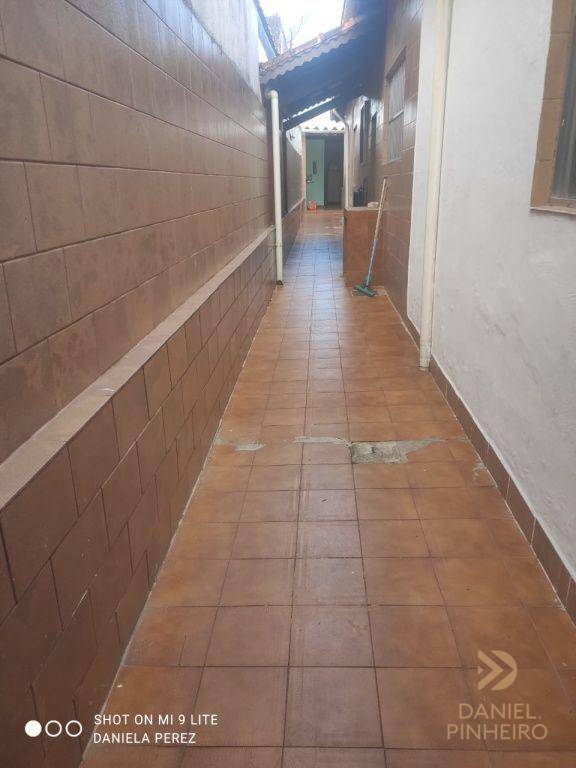 Casa à venda com 3 quartos, 100m² - Foto 13