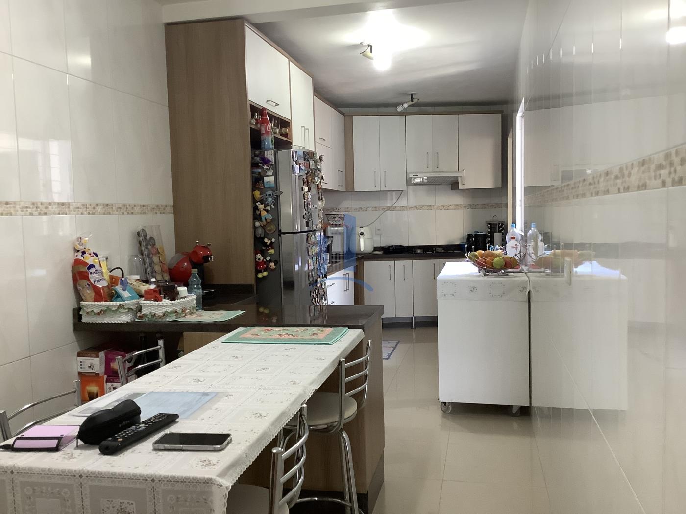 Casa à venda com 2 quartos, 60m² - Foto 9