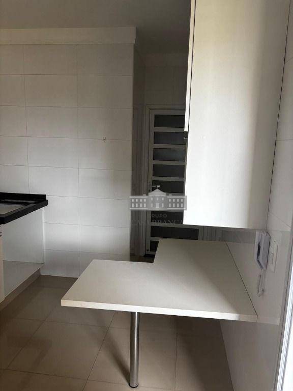 Apartamento à venda com 3 quartos, 124m² - Foto 10