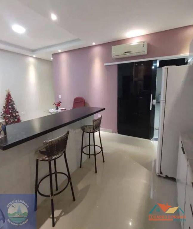 Casa à venda com 2 quartos, 70m² - Foto 5