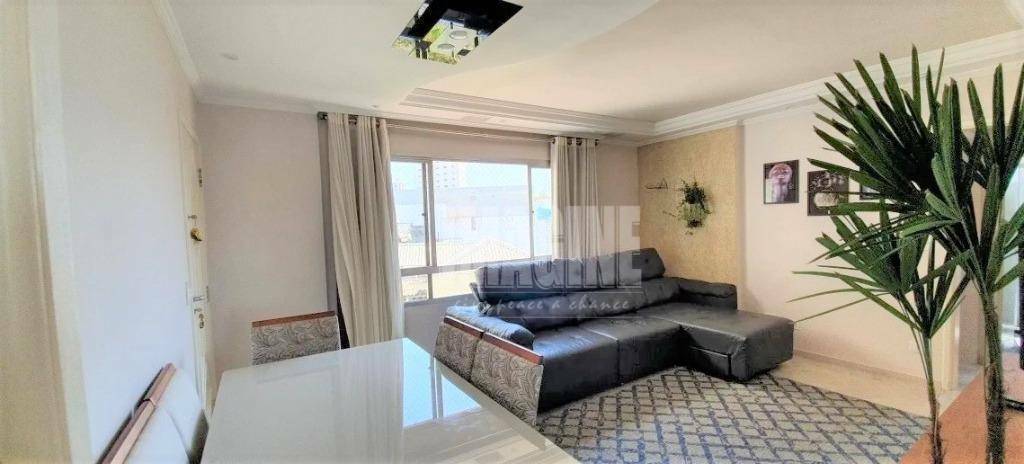 Apartamento à venda com 2 quartos, 70m² - Foto 1