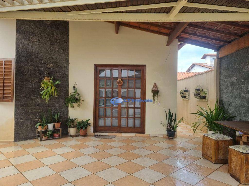 Casa, 3 quartos, 146 m² - Foto 1