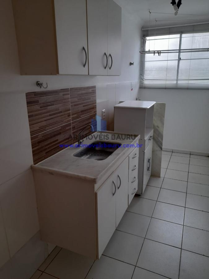 Apartamento à venda com 2 quartos, 60m² - Foto 2