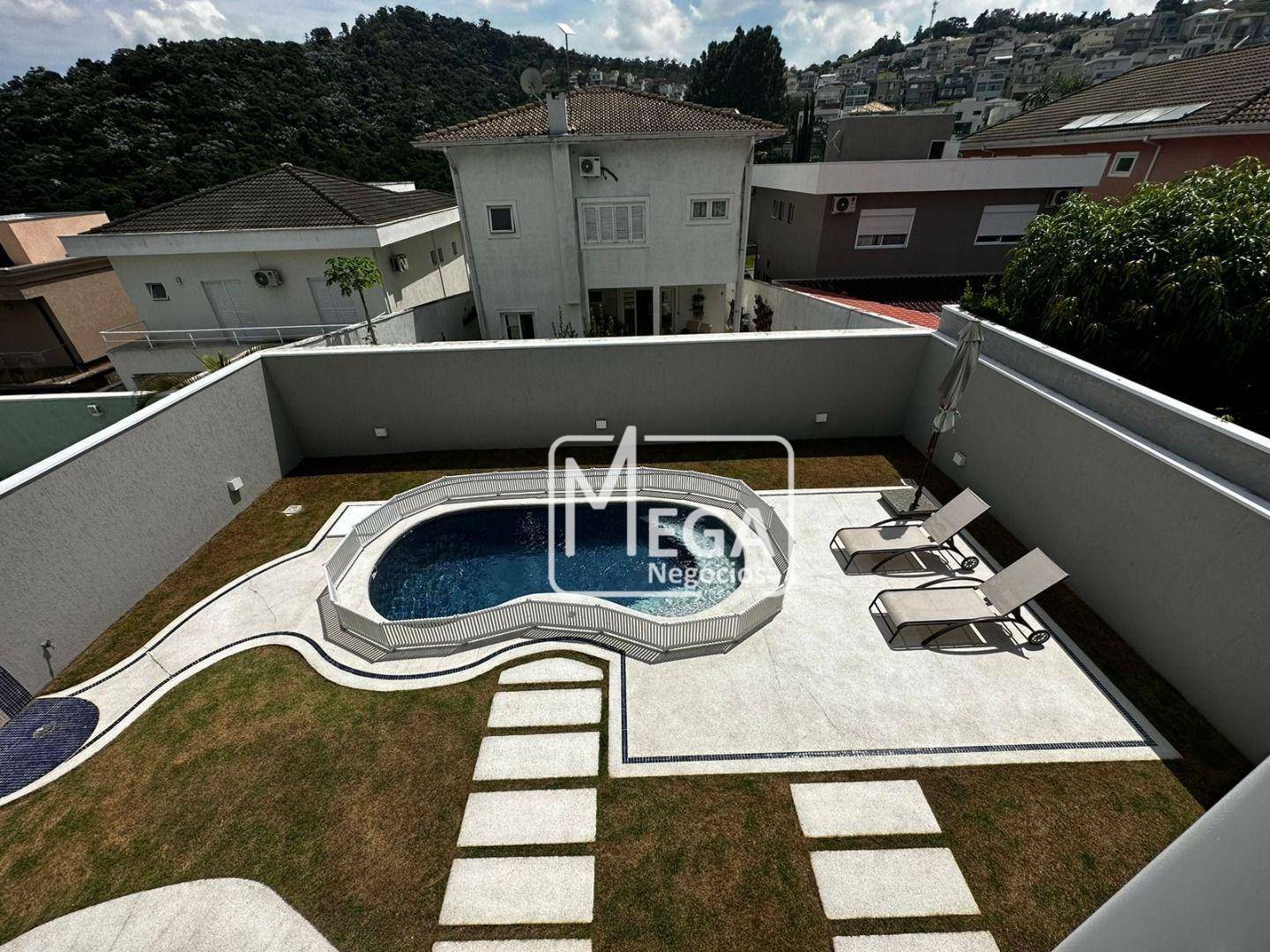 Casa de Condomínio à venda com 3 quartos, 360m² - Foto 4