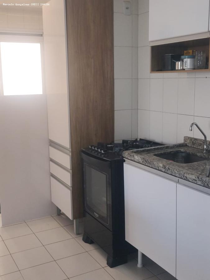 Apartamento à venda com 3 quartos, 68m² - Foto 8