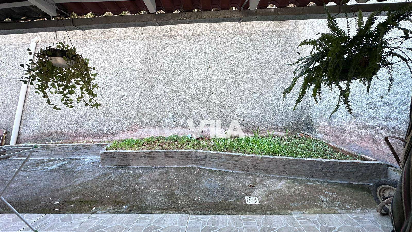 Casa à venda com 3 quartos, 100m² - Foto 6