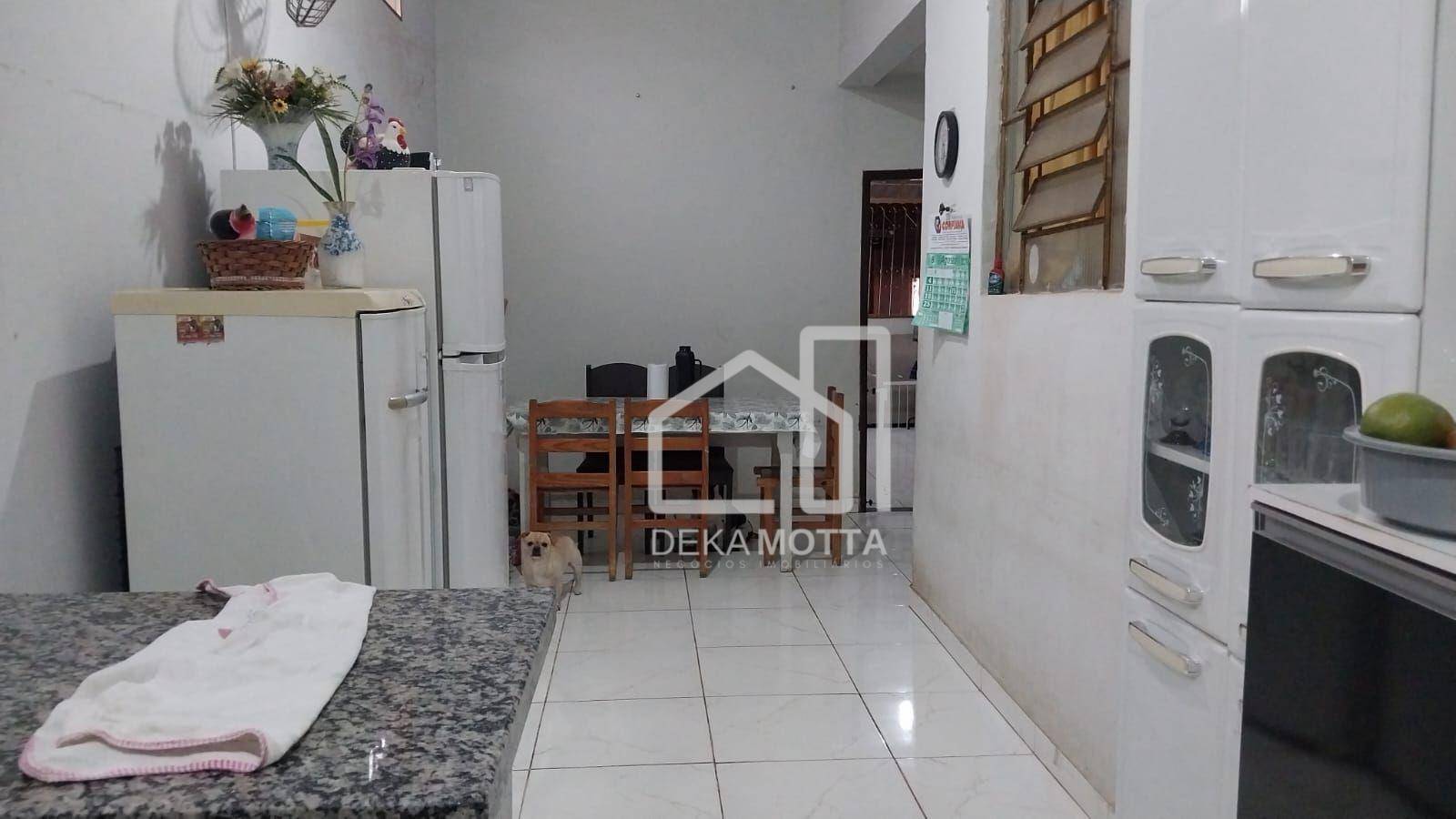 Casa à venda com 5 quartos, 186m² - Foto 10