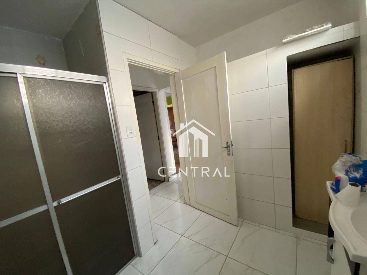 Casa à venda com 4 quartos, 159m² - Foto 25