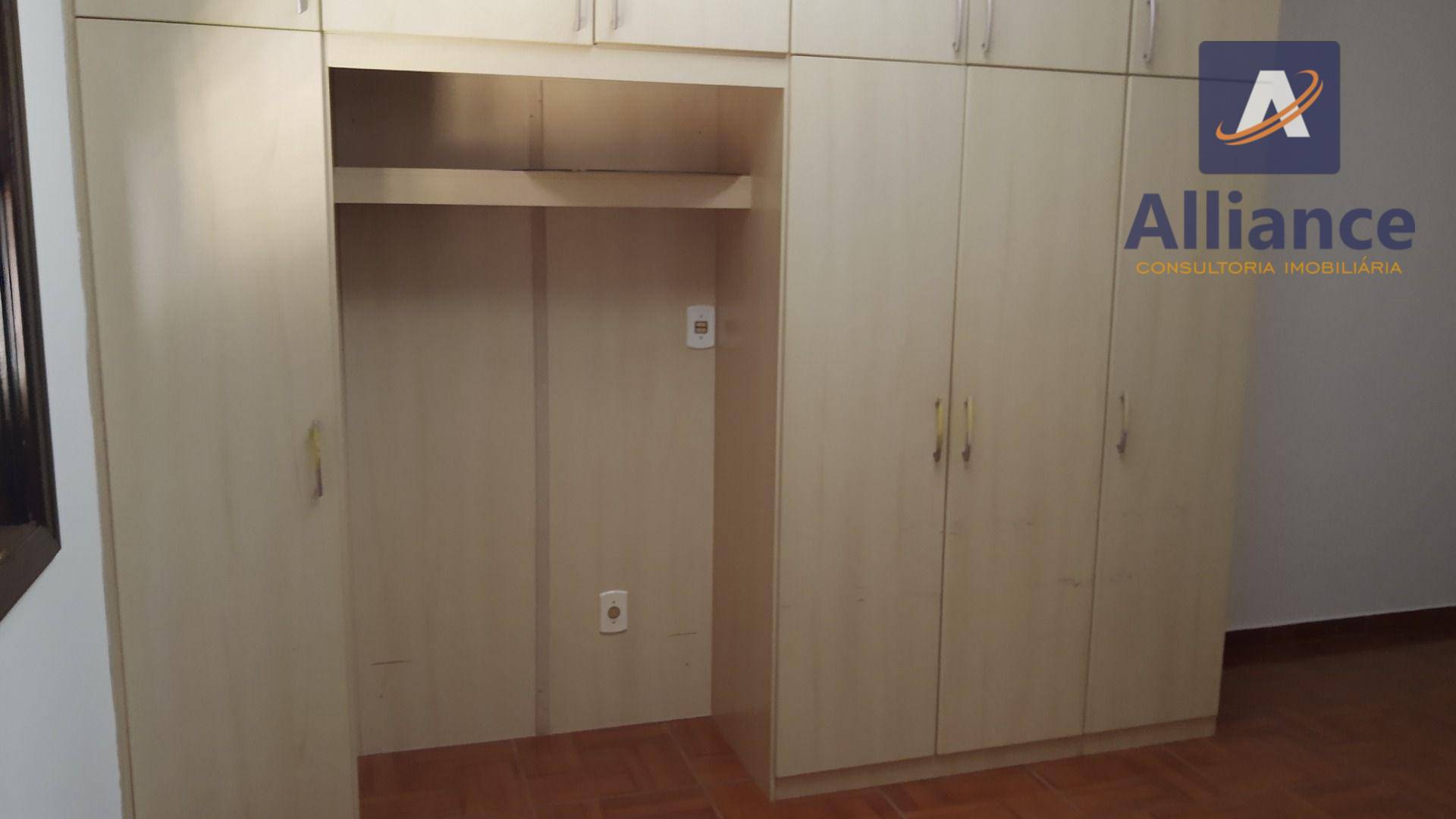 Casa de Condomínio para alugar com 3 quartos, 200m² - Foto 11