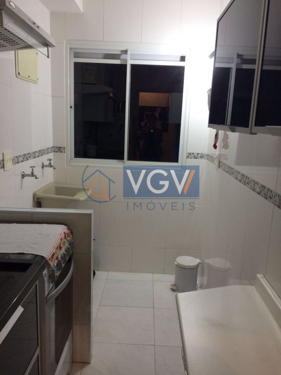 Apartamento à venda com 2 quartos, 48m² - Foto 12