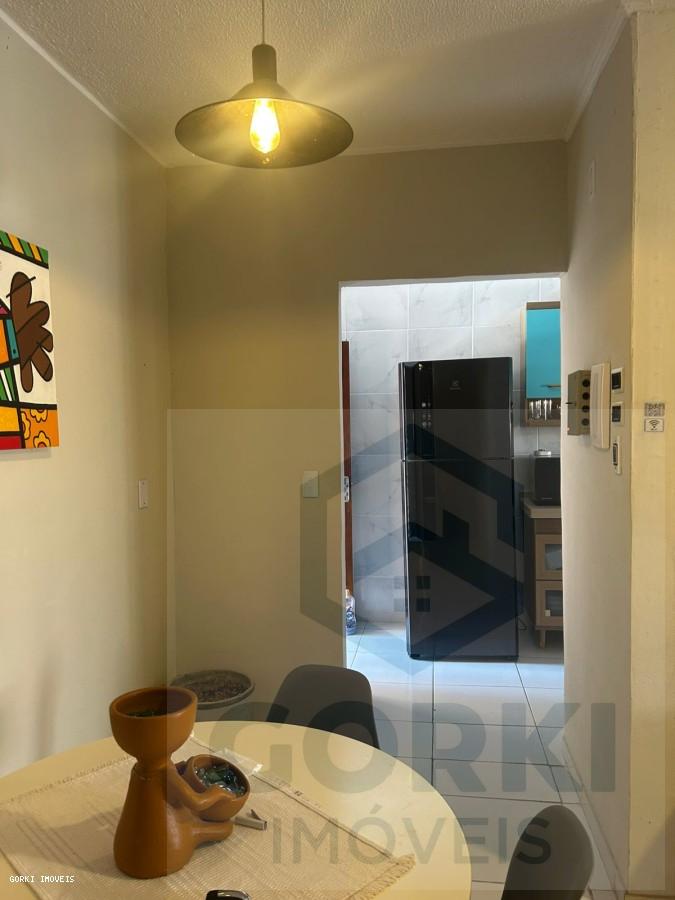 Casa à venda com 2 quartos, 141m² - Foto 6