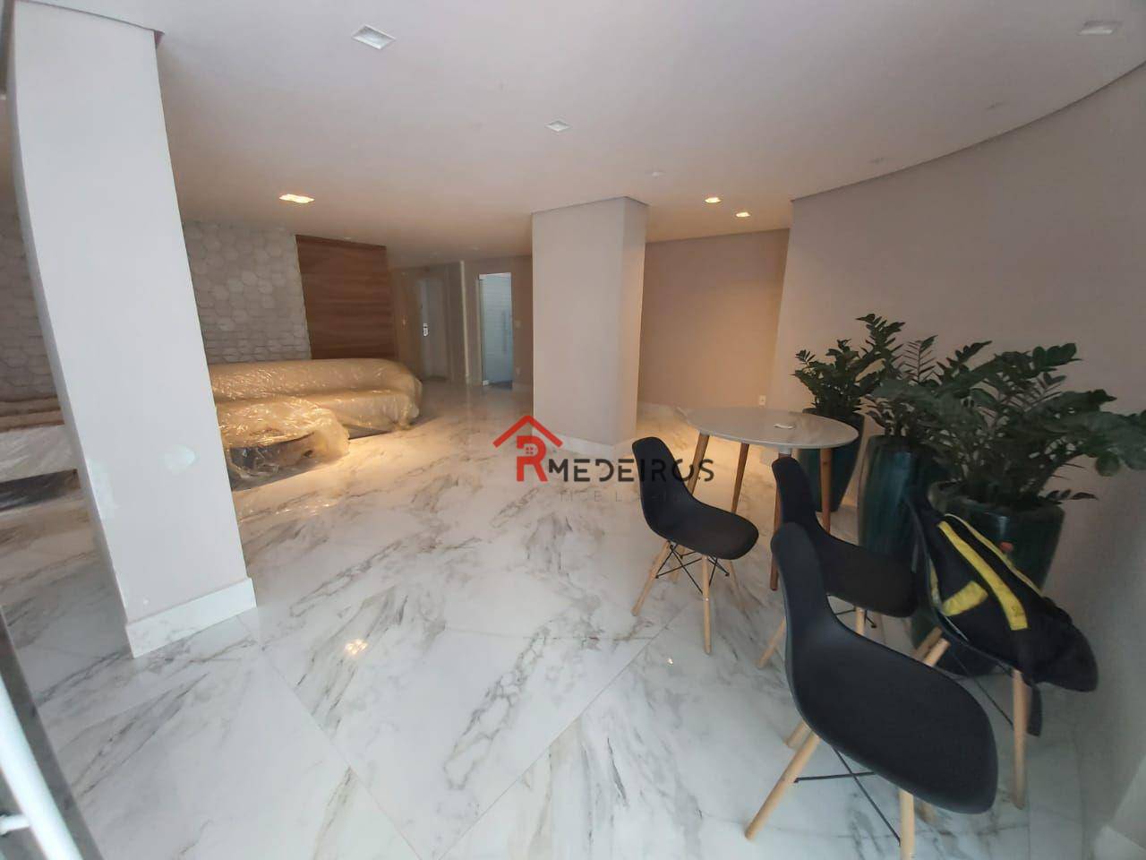 Apartamento à venda com 3 quartos, 162m² - Foto 19