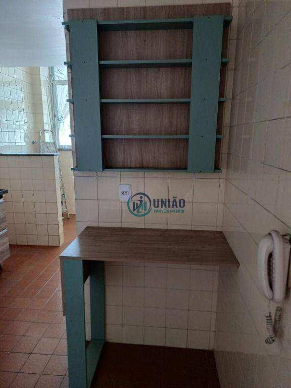 Apartamento à venda com 2 quartos, 75m² - Foto 19