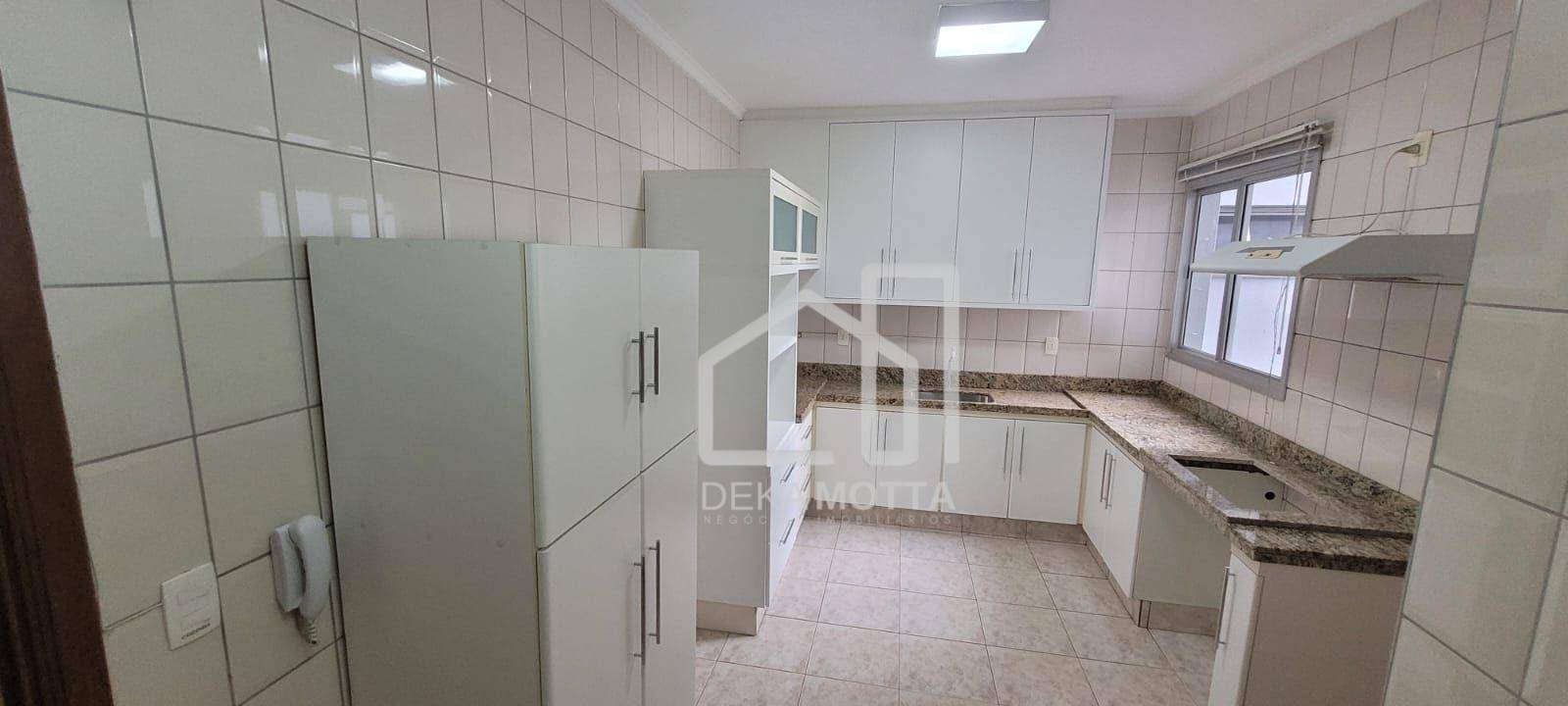 Apartamento à venda com 3 quartos, 115m² - Foto 19