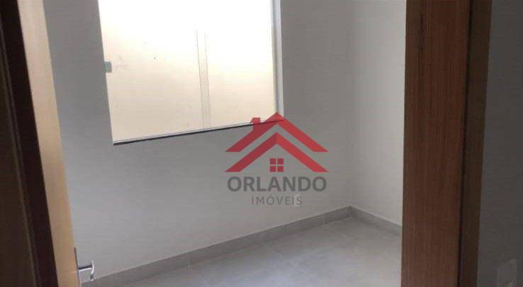 Apartamento à venda com 2 quartos, 75m² - Foto 2