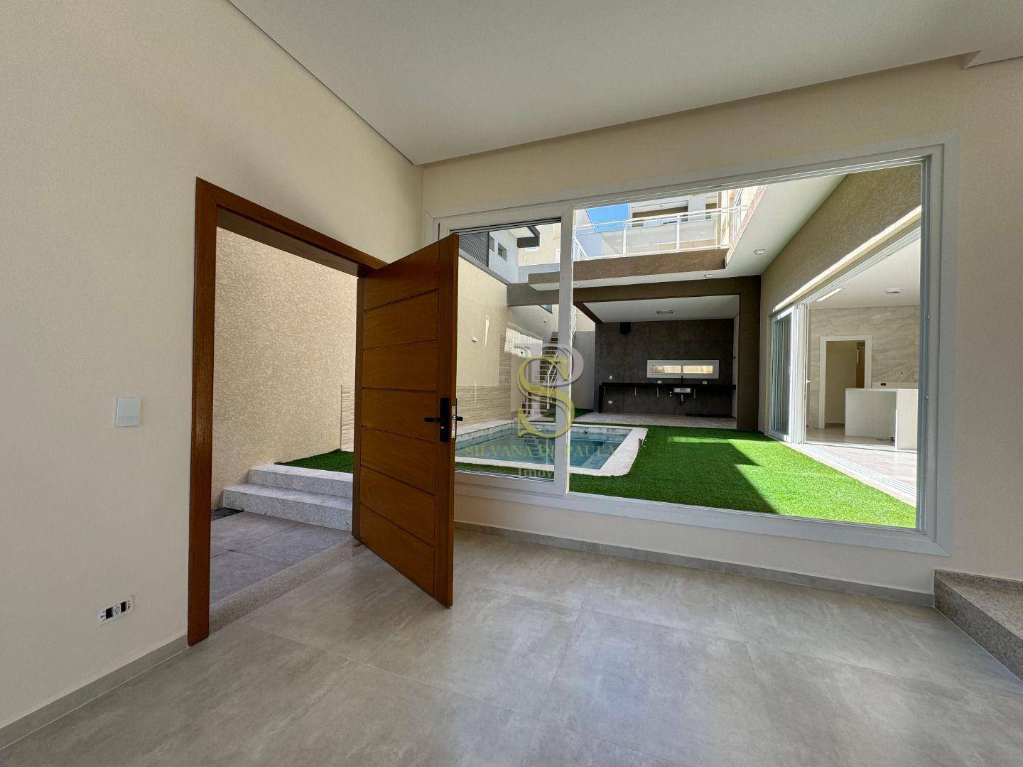 Casa à venda com 4 quartos, 300m² - Foto 13