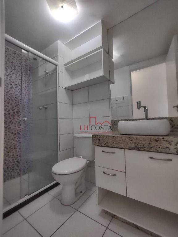 Apartamento à venda com 2 quartos, 64m² - Foto 9