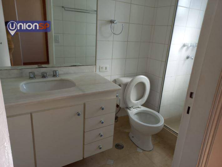 Apartamento à venda com 2 quartos, 70m² - Foto 32