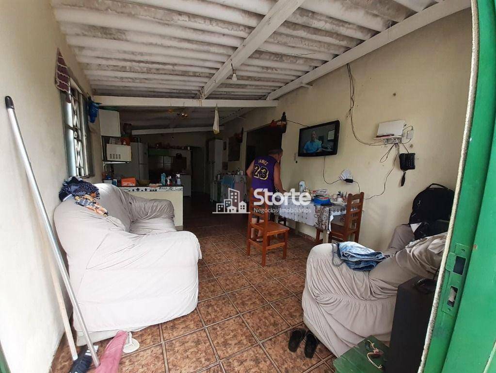 Casa à venda com 5 quartos, 200m² - Foto 3