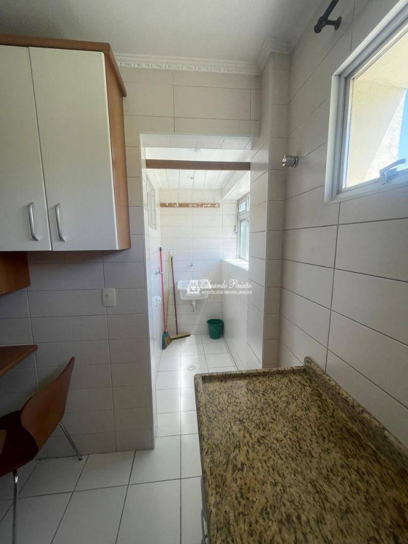 Apartamento à venda com 2 quartos, 55m² - Foto 13