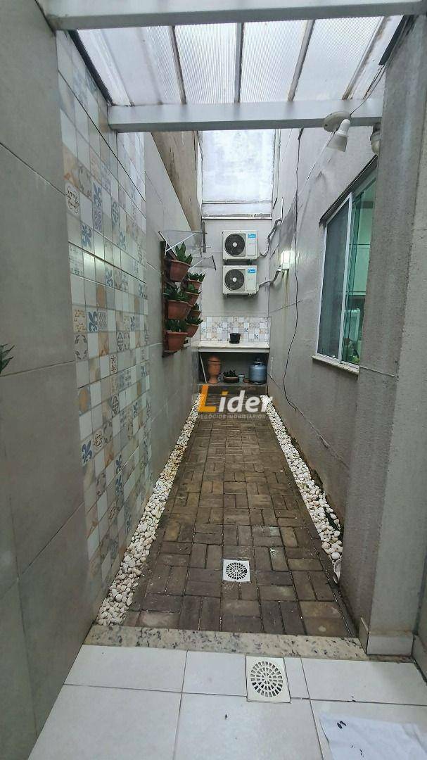 Casa de Condomínio à venda com 3 quartos, 185m² - Foto 25