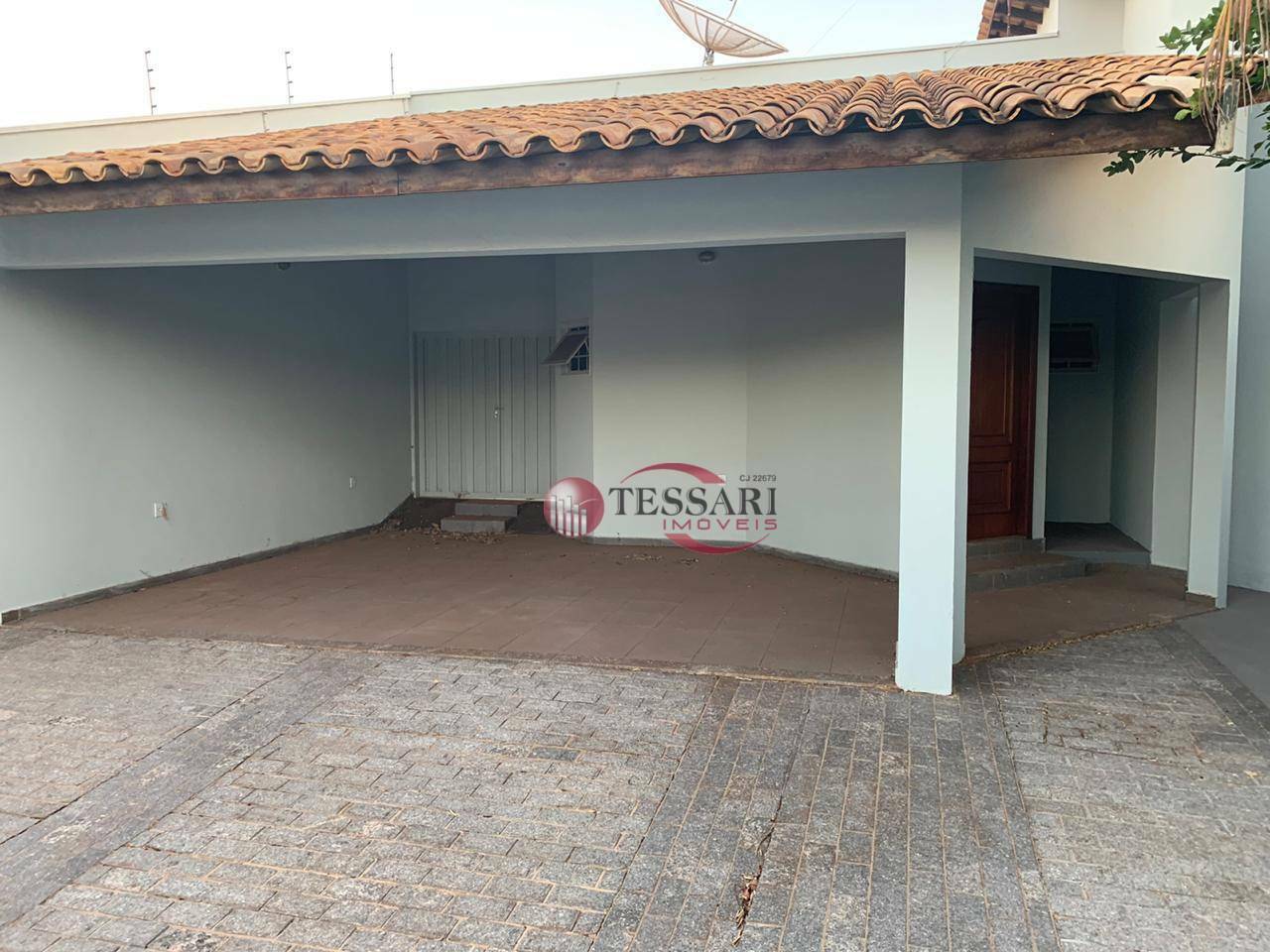 Casa à venda e aluguel com 2 quartos, 220m² - Foto 2