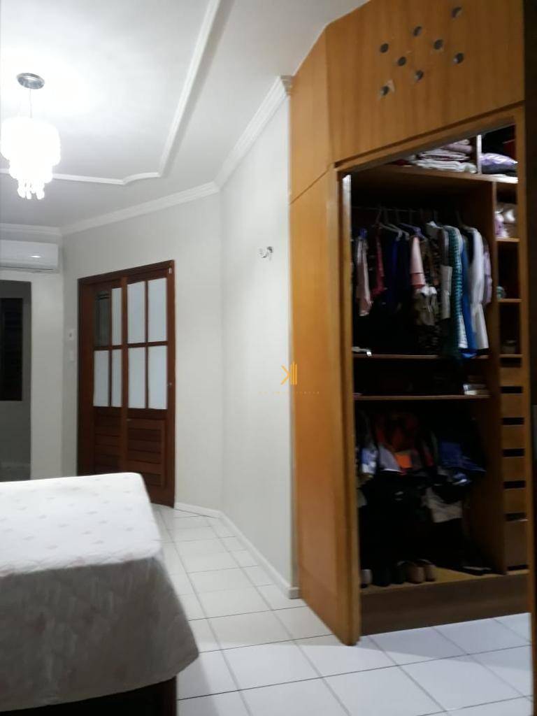 Casa à venda com 4 quartos, 160m² - Foto 18